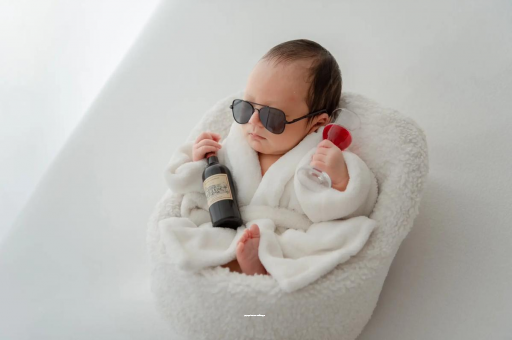 当阳宝宝几个月抬头稳 当阳宝宝几个月抬头稳